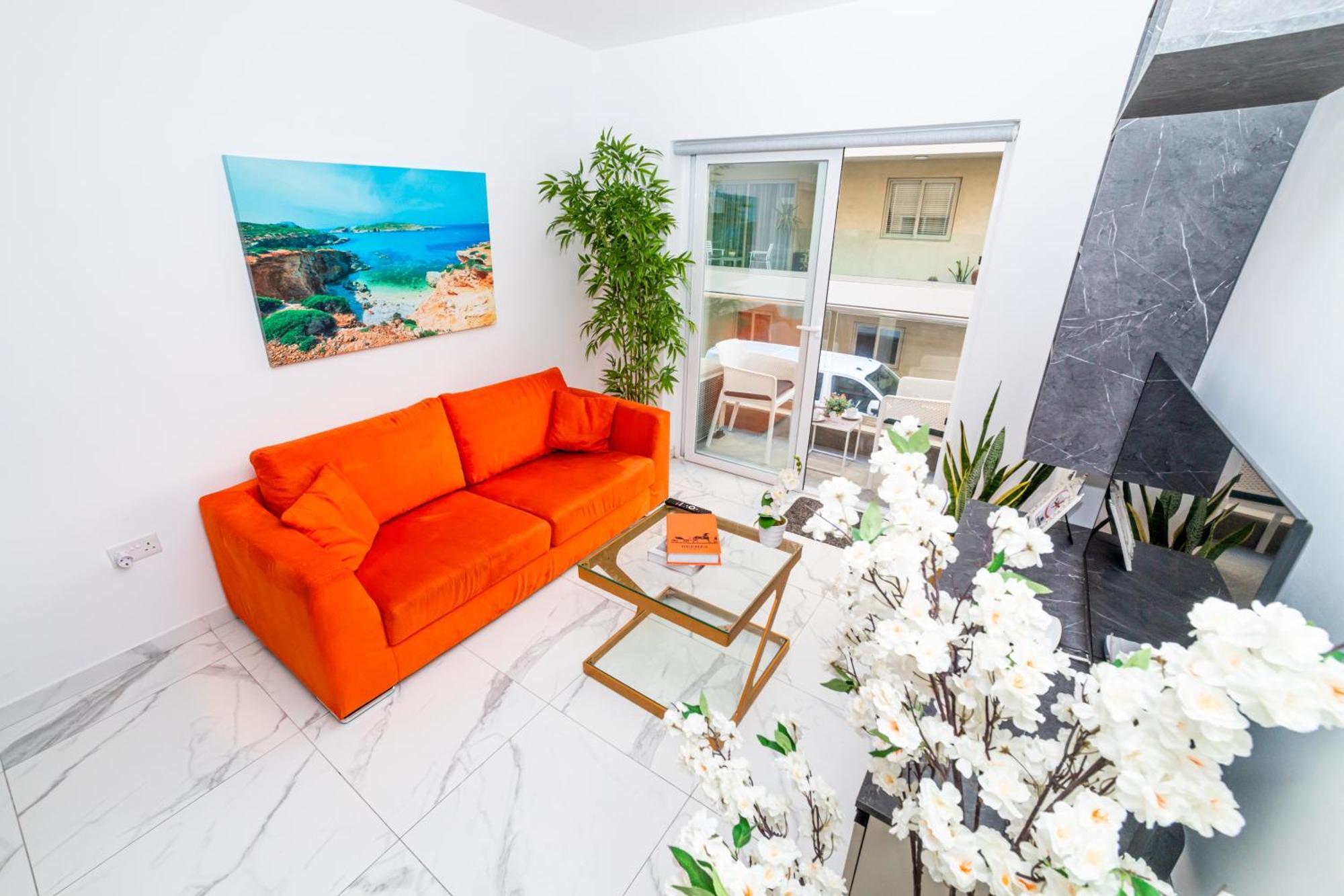 Sea Breeze, Spacious 2-Bedroom Lux Seaside Apartments Сент-Полс-Бей Экстерьер фото