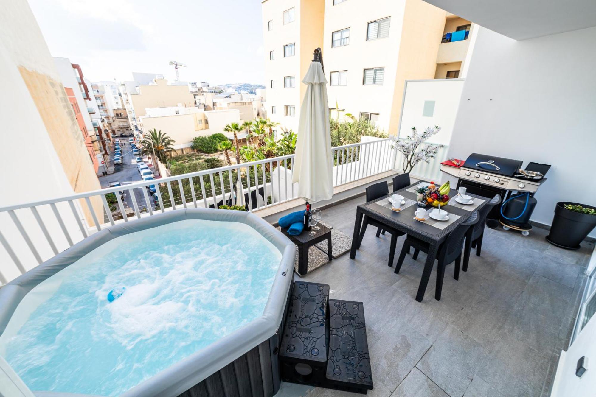 Sea Breeze, Spacious 2-Bedroom Lux Seaside Apartments Сент-Полс-Бей Экстерьер фото