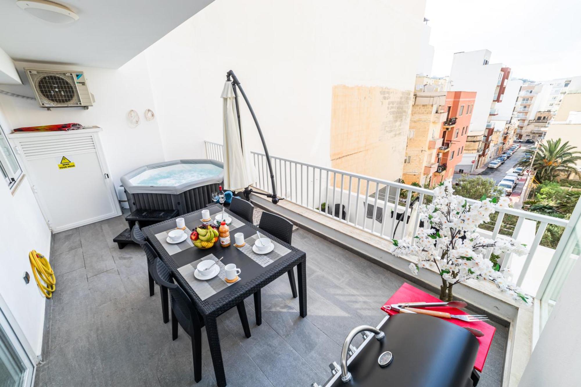 Sea Breeze, Spacious 2-Bedroom Lux Seaside Apartments Сент-Полс-Бей Экстерьер фото
